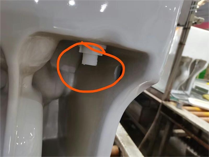 馬桶外螺紋通水口 馬桶外螺紋通水口